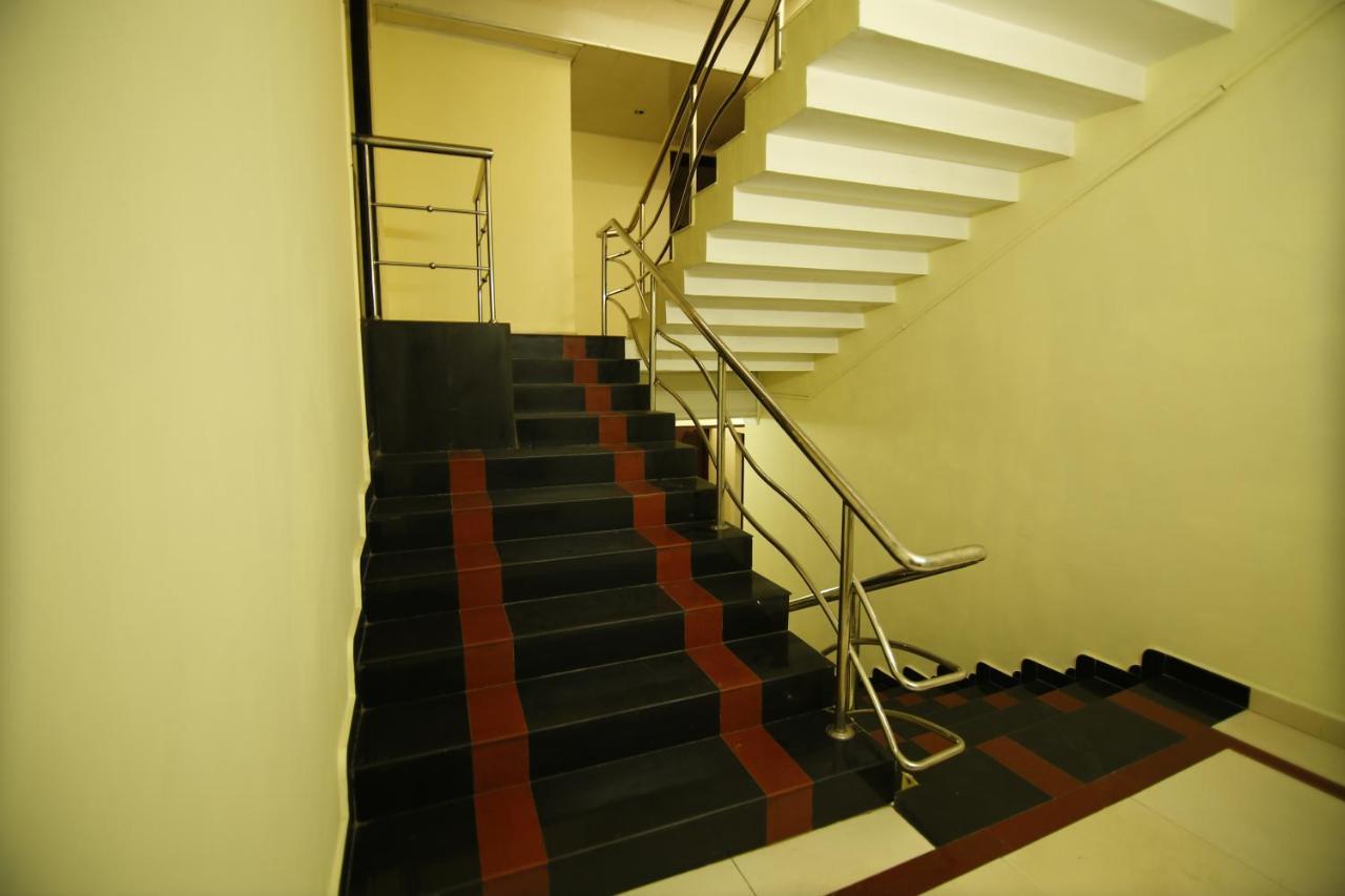 Del-679 Otel Munnar Dış mekan fotoğraf