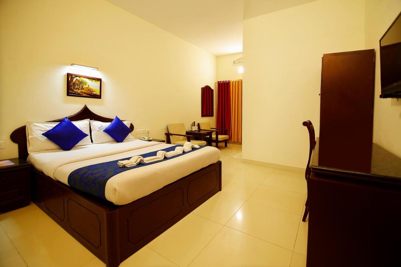 Del-679 Otel Munnar Dış mekan fotoğraf