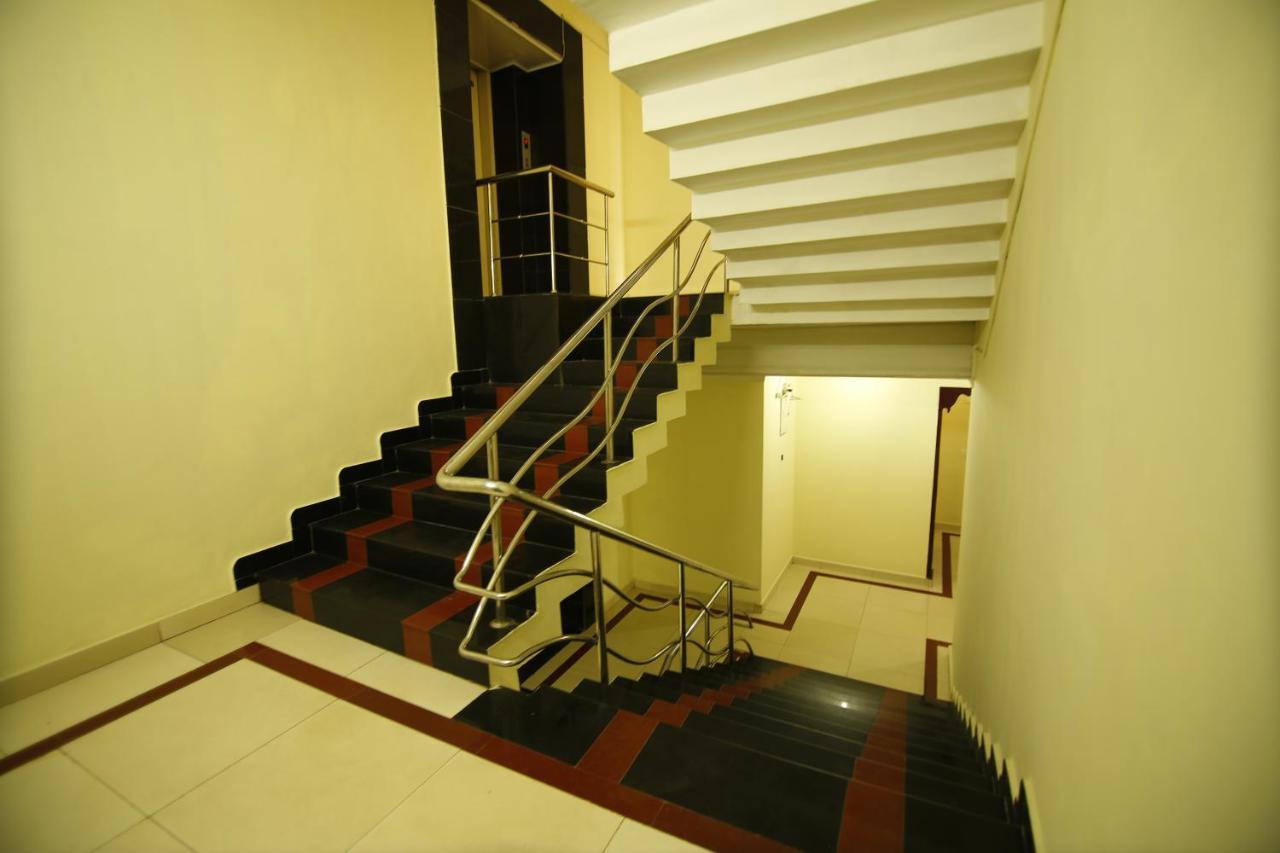 Del-679 Otel Munnar Dış mekan fotoğraf