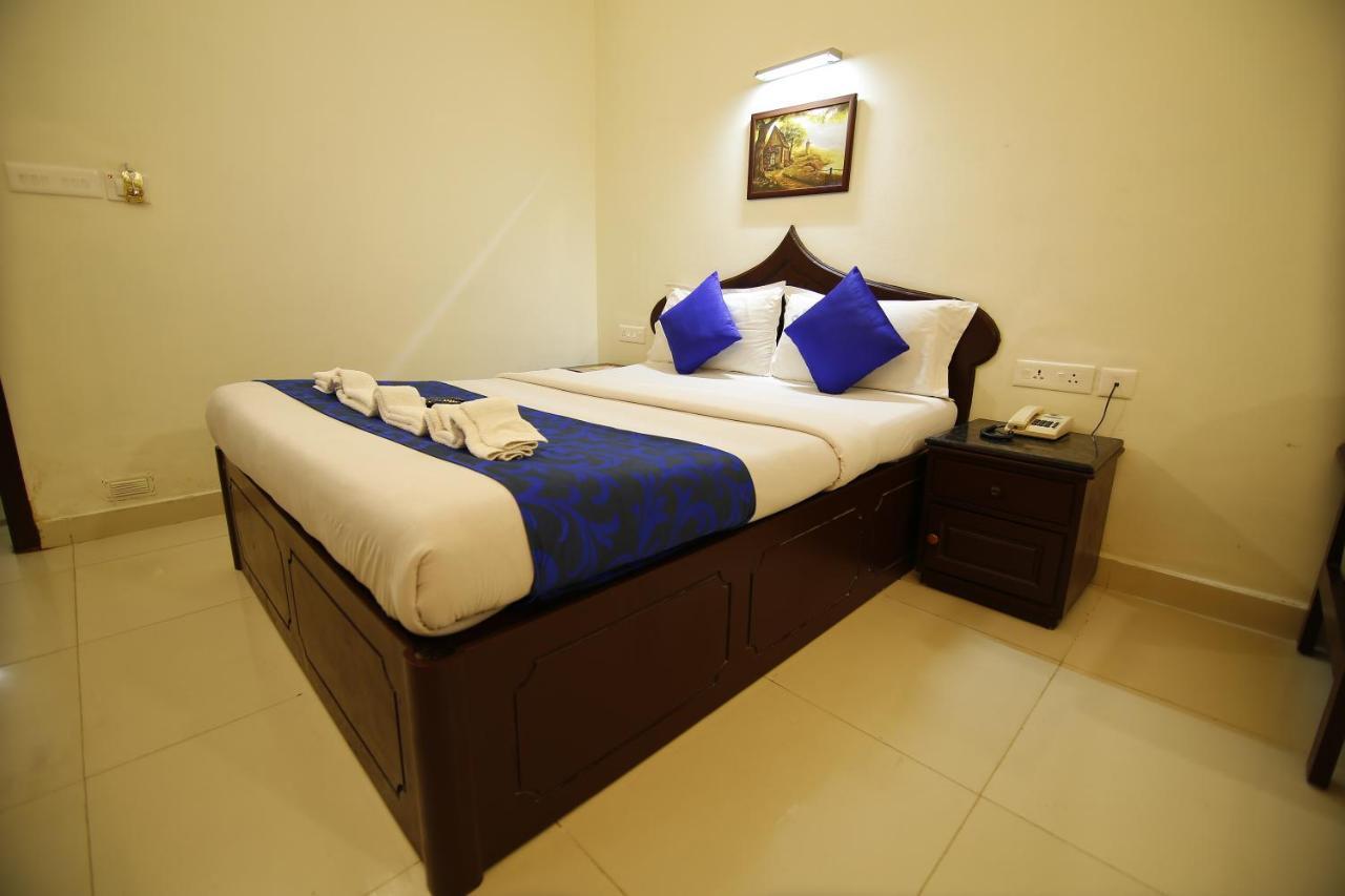 Del-679 Otel Munnar Dış mekan fotoğraf