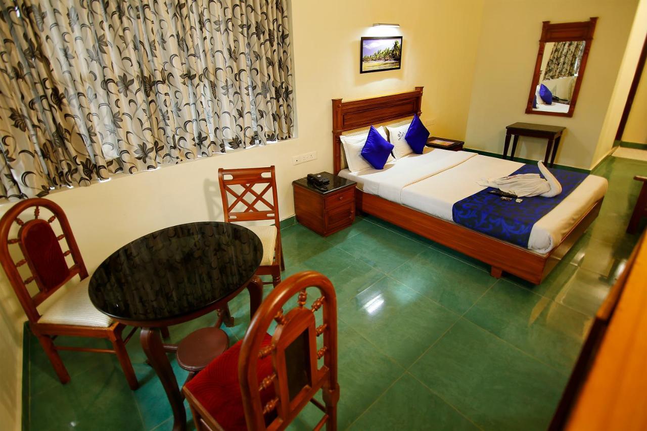 Del-679 Otel Munnar Dış mekan fotoğraf