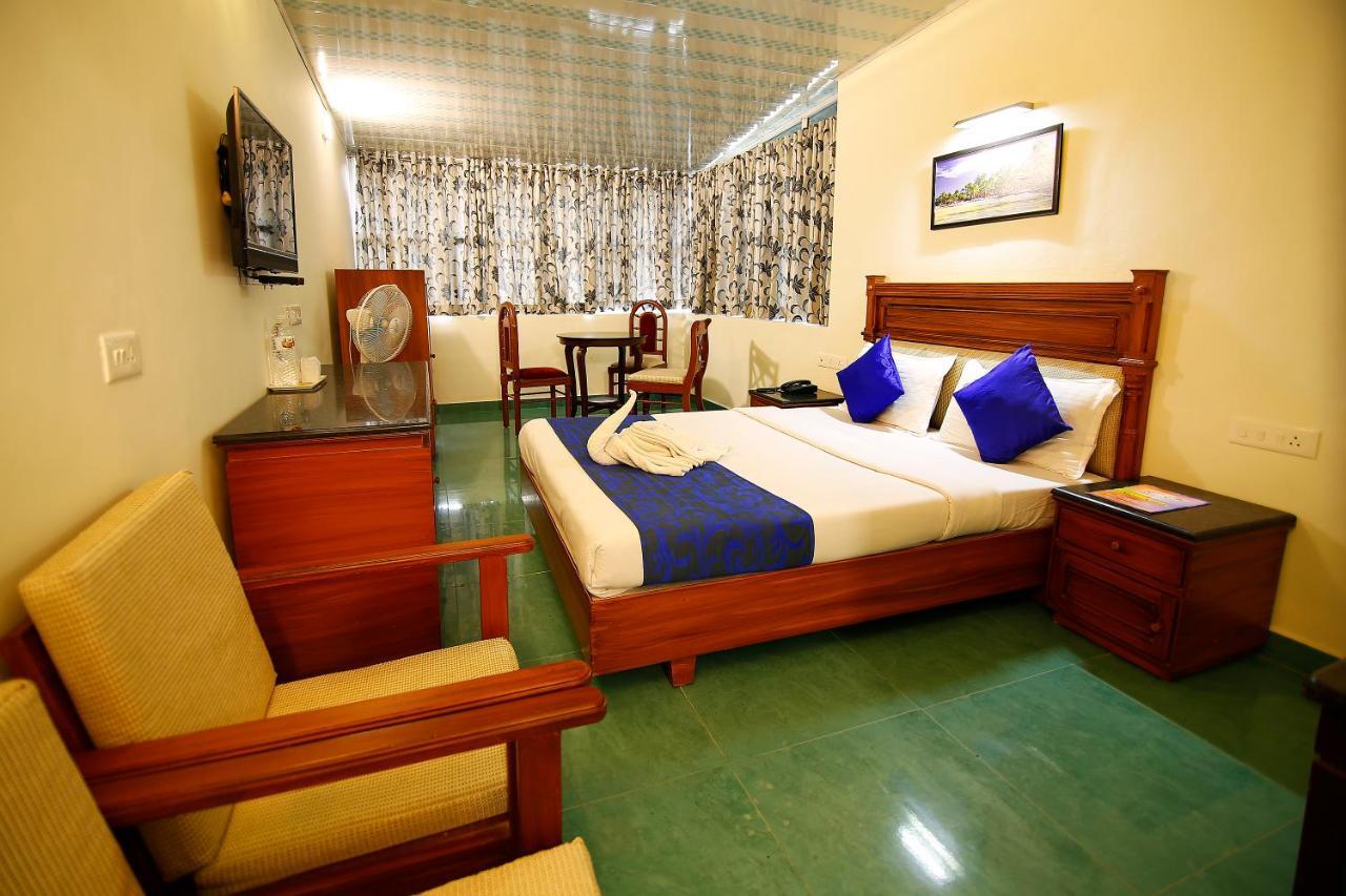 Del-679 Otel Munnar Dış mekan fotoğraf