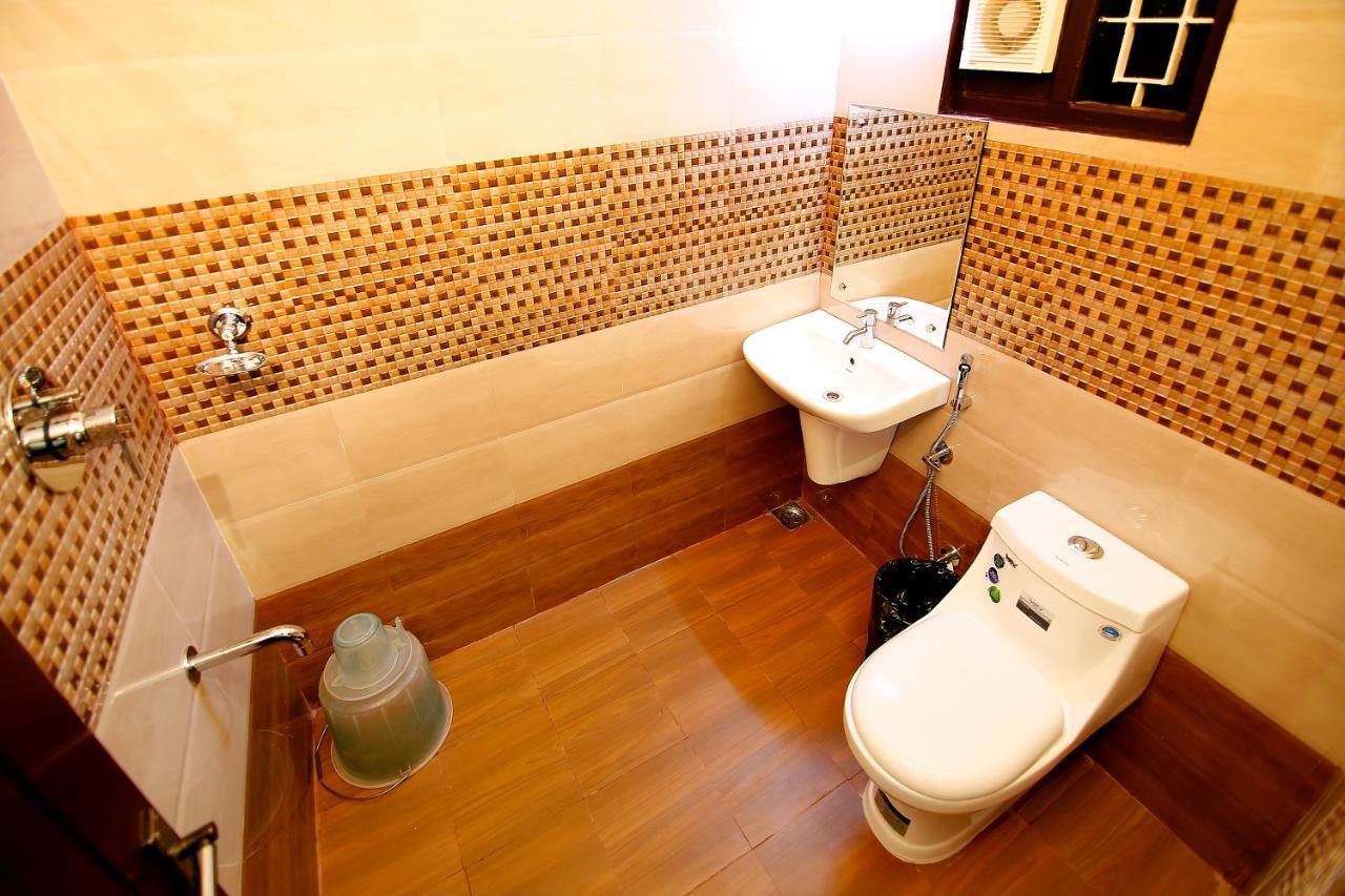 Del-679 Otel Munnar Dış mekan fotoğraf