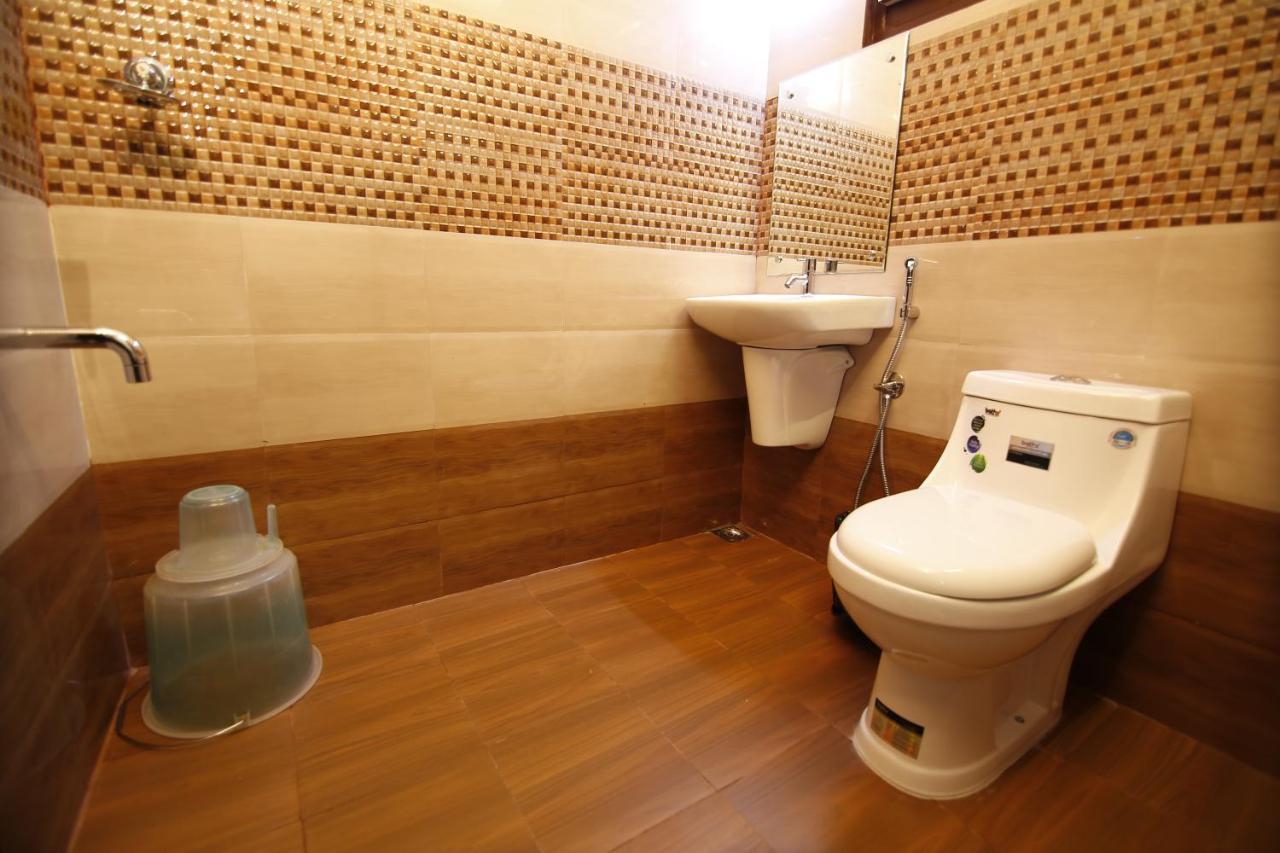 Del-679 Otel Munnar Dış mekan fotoğraf
