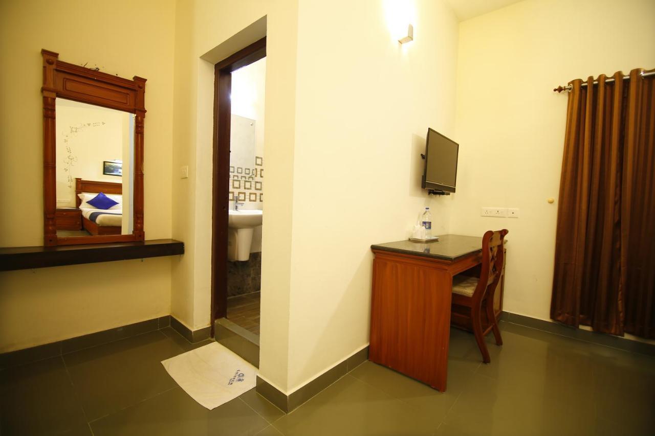 Del-679 Otel Munnar Dış mekan fotoğraf